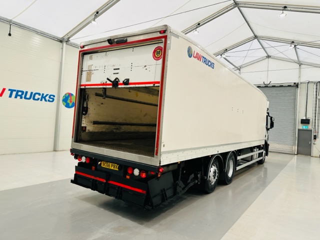 Iveco Stralis 310 Euro 6 6×2 Box Van