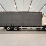 DAF CF75 310 Rear Lift Sleeper Cab Curtainsider - thumbnail