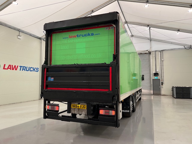 Scania P280 6×2 Rear Lift Day Cab Fridge Box