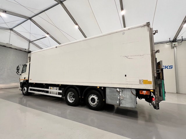 DAF CF 290 6×2 Rear Steer Fridge Box