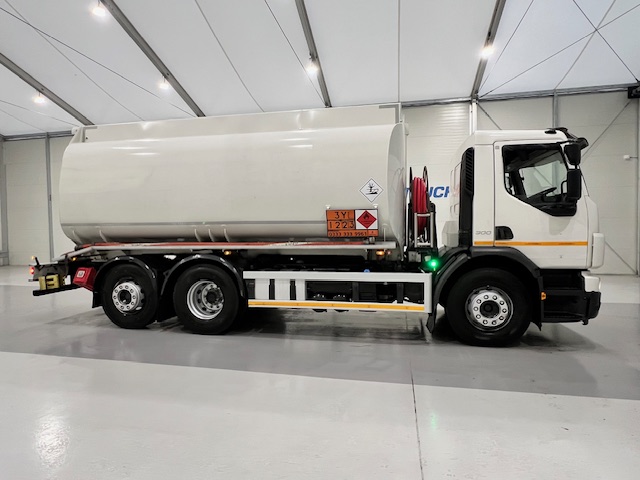 Volvo FE 300 6×2 20000 Litre Fuel Tanker