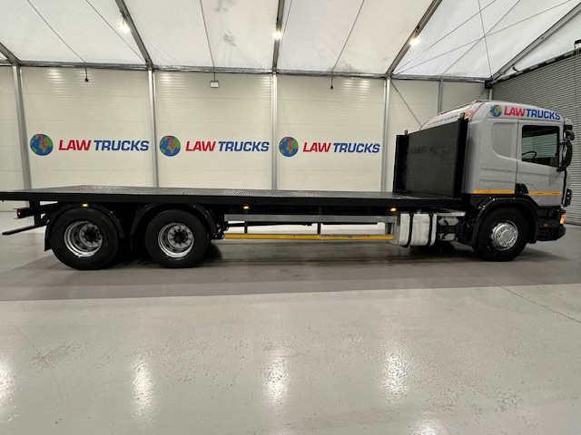 Scania P94 260 10 Tyre Sleeper Cab Flatbed