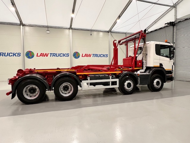 Scania P370 8×4 Rest Cab Hookloader Manual