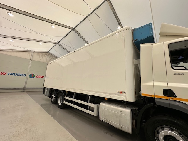 DAF  CF 290 6×2 Rear Steer Fridge Box
