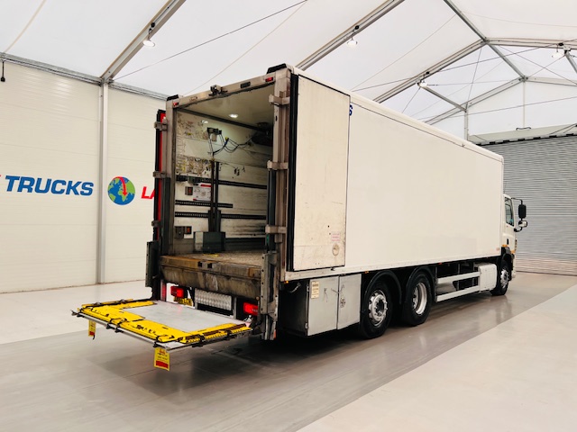 DAF CF 290 6×2 Rear Steer Fridge Box