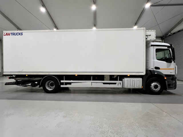 Mercedes Antos 1827 Day Cab Fridge Box