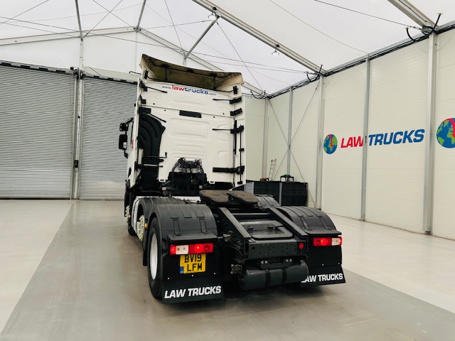 Renault T460 6×2 Midlift Tractor Unit