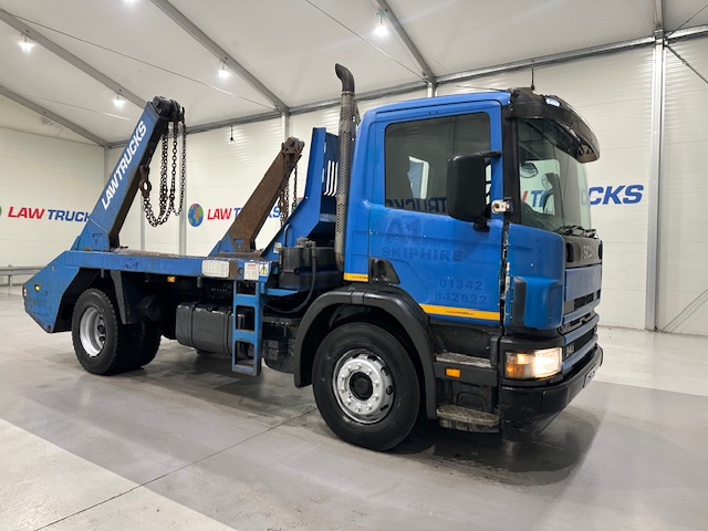 Scania P94 230 4×2 Day Cab Skip Loader