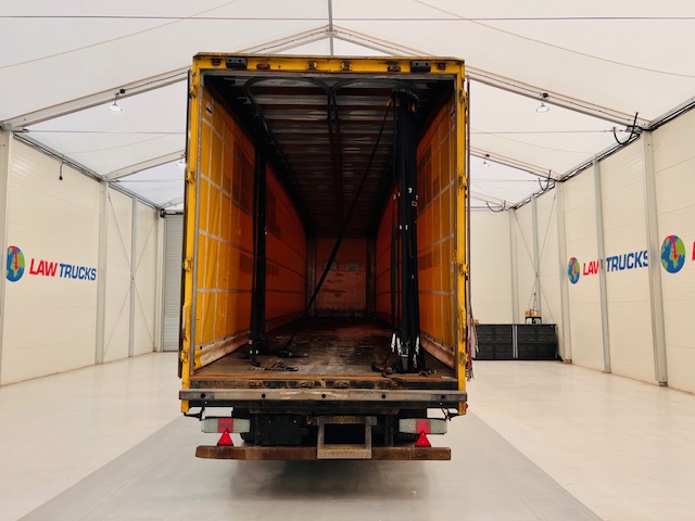 Don Bur Tri Axle Curtainsider Trailer