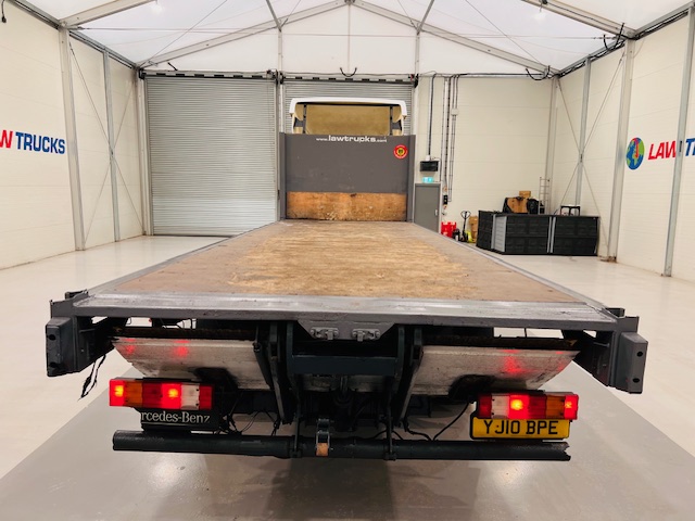 Mercedes Axor 1824 Sleeper Cab Flatbed