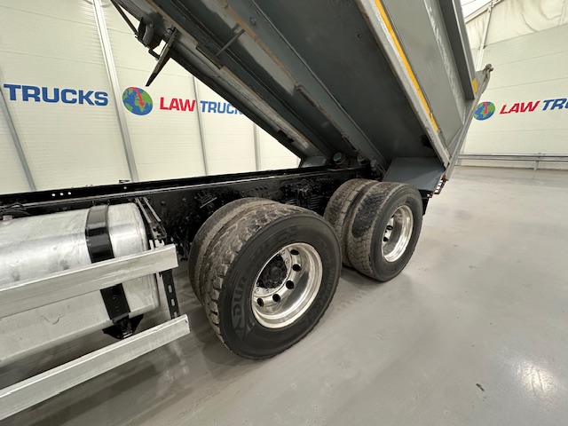 DAF CF 400 8×4 Day Cab Steel Tipper