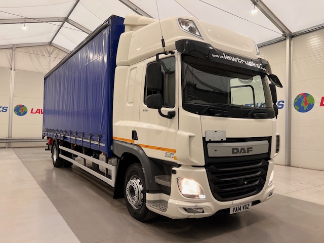 DAF CF 250 Sleeper Cab Curtainsider