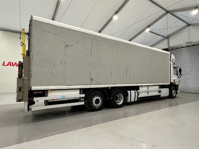 DAF CF 330 Rear Lift Day Cab Fridge Box