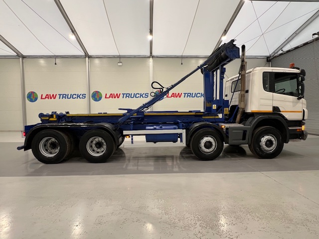Scania P360 8×4 Day Cab Hookloader Manual