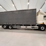 DAF CF75 310 Rear Lift Sleeper Cab Curtainsider - thumbnail