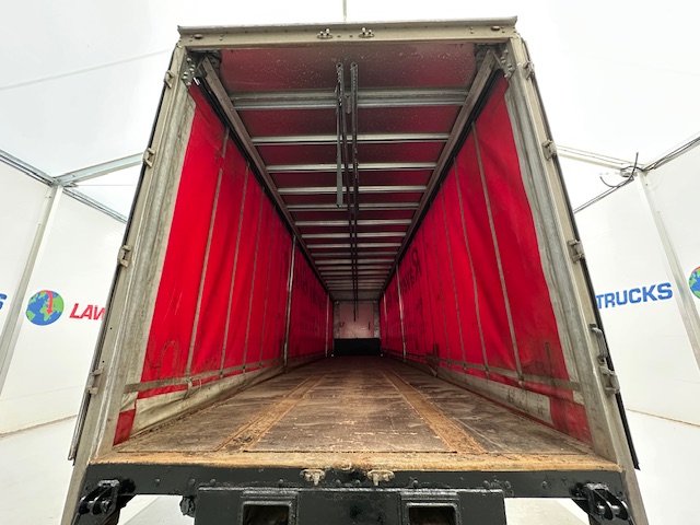 Montracon Tri Axle 4.2m Curtainsider Trailer Moffat Brackets