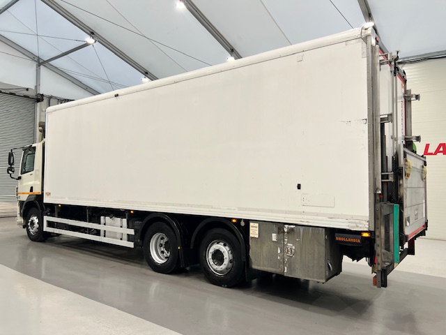 DAF CF 290 6×2 Rear Steer Fridge Box