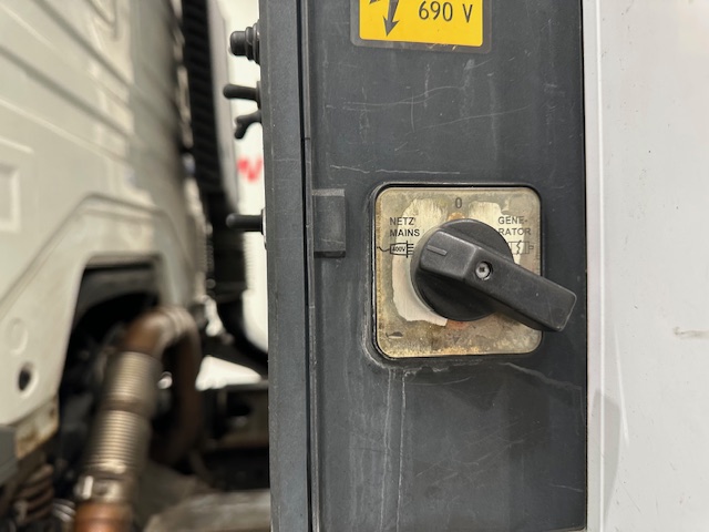 Mercedes Axor 1824 Day Cab Fridge Box