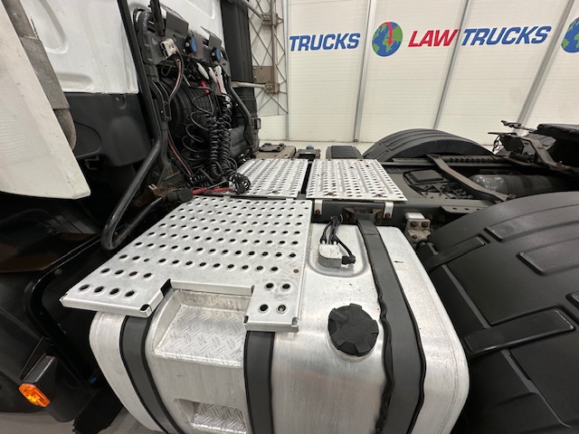 Renault Premium 460 6×2 Midlift Tractor Unit