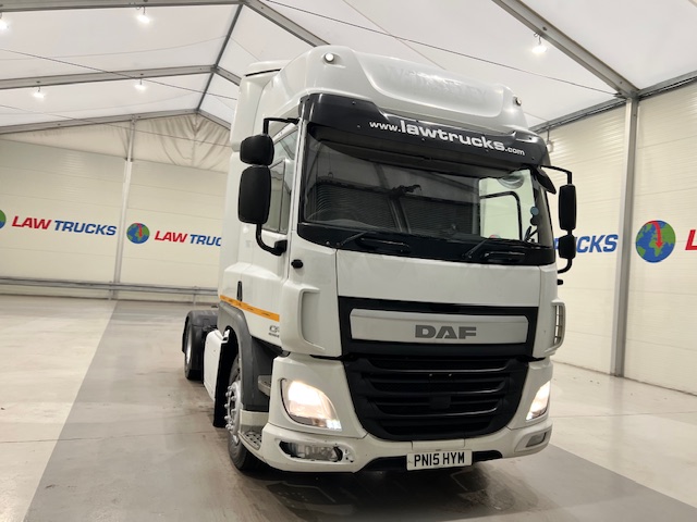 DAF CF 400 4×2 Sleeper Cab Tractor Unit