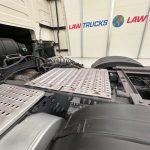 Volvo FH 460 Euro 5 6×2 Tractor Unit Safari Edition - thumbnail