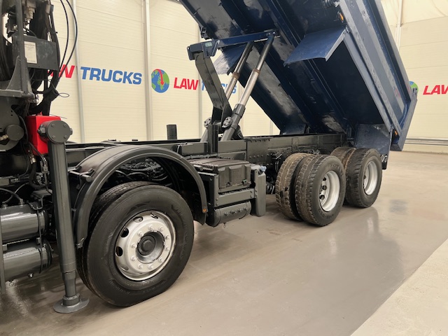 DAF CF85 410 8×4 Day Cab Steel Tipper Grab