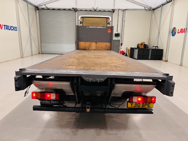 Mercedes Axor 1824 Sleeper Cab Flatbed