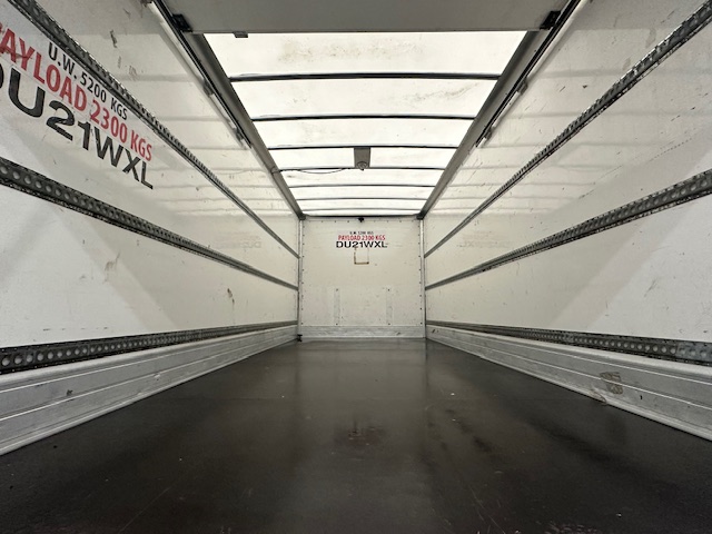 DAF LF 180 4×2 Day Cab Box Van