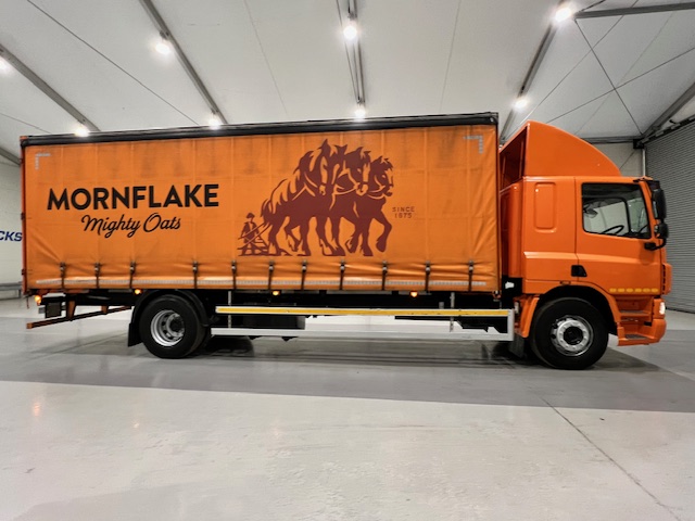 DAF CF65 220 Sleeper Cab Curtainsider