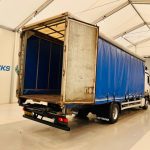 Mercedes Actros 1830 Sleeper Cab Curtainsider - thumbnail