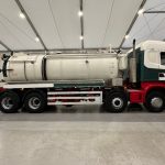 Scania R420 8×4 Highline Vacuum Tanker - thumbnail