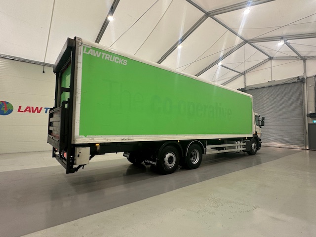 Scania P280 6×2 Rear Lift Day Cab Fridge Box