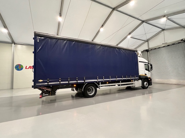 Mercedes Actros 1824 Sleeper Cab Curtainsider