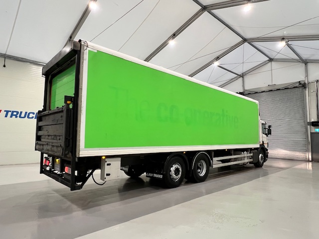 Scania P280 6×2 Rear Lift Day Cab Fridge Box