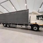 DAF CF75 310 Rear Lift Sleeper Cab Curtainsider - thumbnail