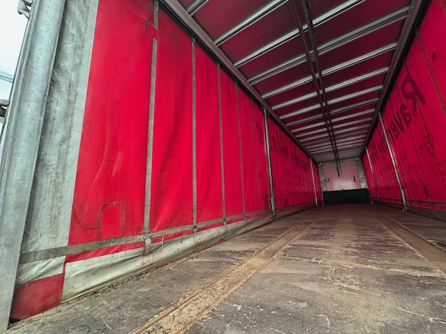 Montracon Tri Axle 4.2m Curtainsider Trailer Moffat Brackets