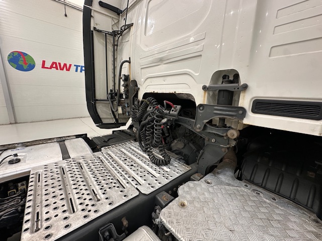 Scania G410 4×2 Sleeper Cab Tractor Unit
