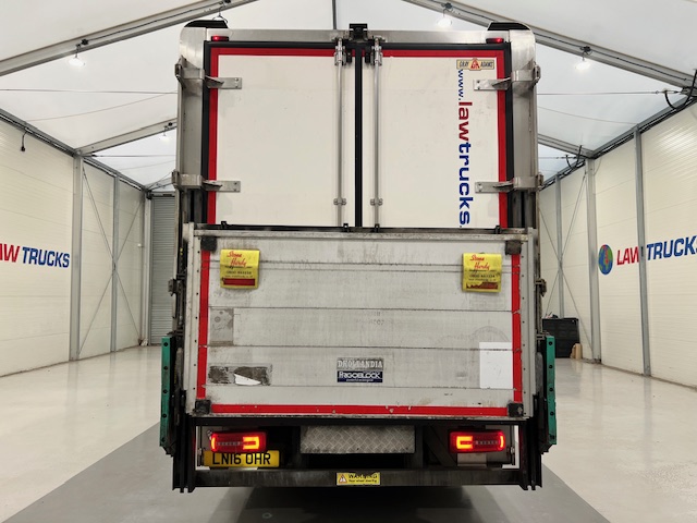DAF CF 290 6×2 Rear Steer Fridge Box