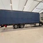 Mercedes Actros 2530 6×2 Day Cab Curtainsider - thumbnail