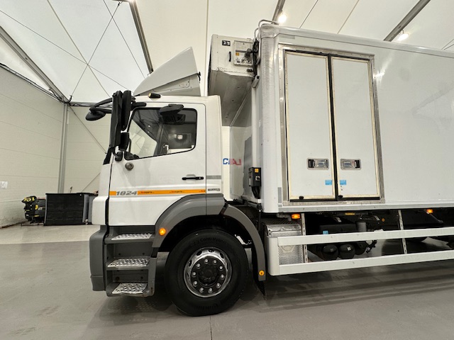 Mercedes Axor 1824 Day Cab Fridge Box