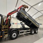 Volvo FM 370 8×4 Steel Tipper Grab - thumbnail