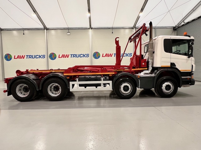Scania P370 8×4 Rest Cab Hookloader Manual