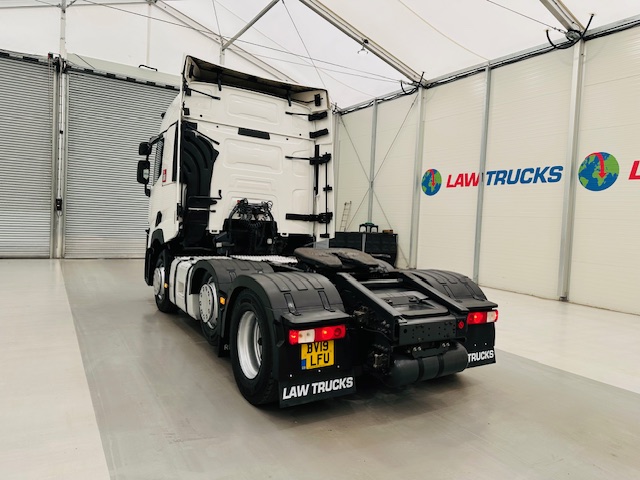Renault T460 6×2 Midlift Tractor Unit
