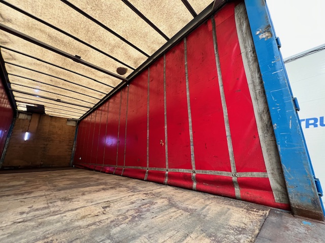 Mercedes Actros 2530 Rear Lift Sleeper Cab Curtainsider