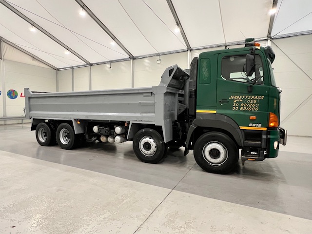 Hino 3241 700 8×4 Sleeper Cab Steel Tipper