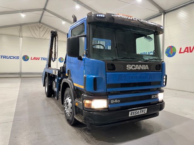 Scania P94 230 4×2 Day Cab Skip Loader