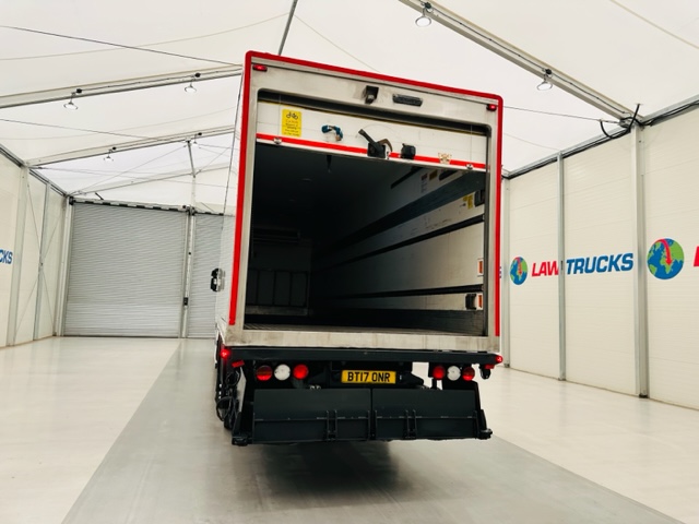 Iveco Stralis 310 AT 6×2 Fridge Box Van