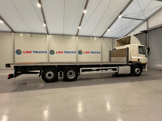 DAF CF 330 6×2 Rear Lift Sleeper Cab Flatbed