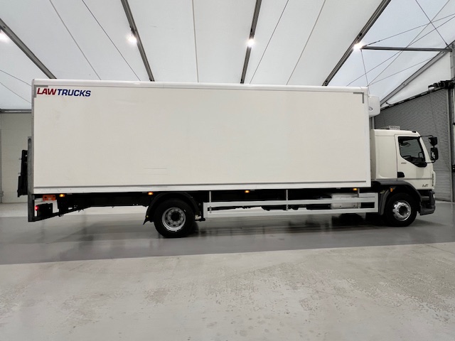 DAF LF 250 4×2 Rest Cab Fridge Box
