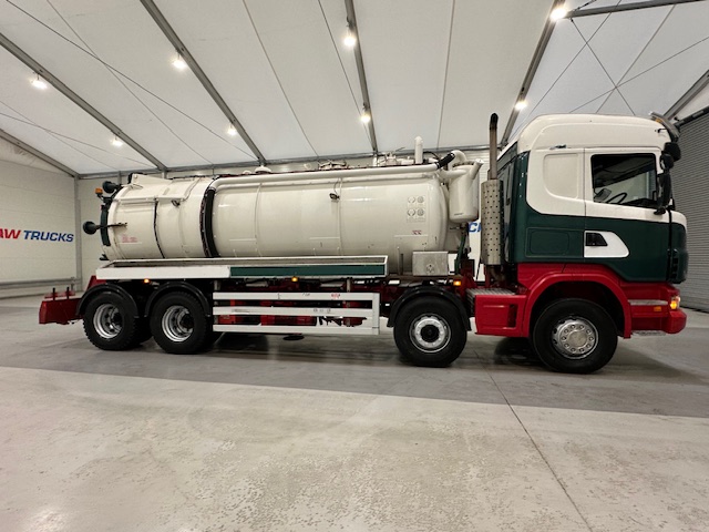 Scania R420 8×4 Highline Vacuum Tanker